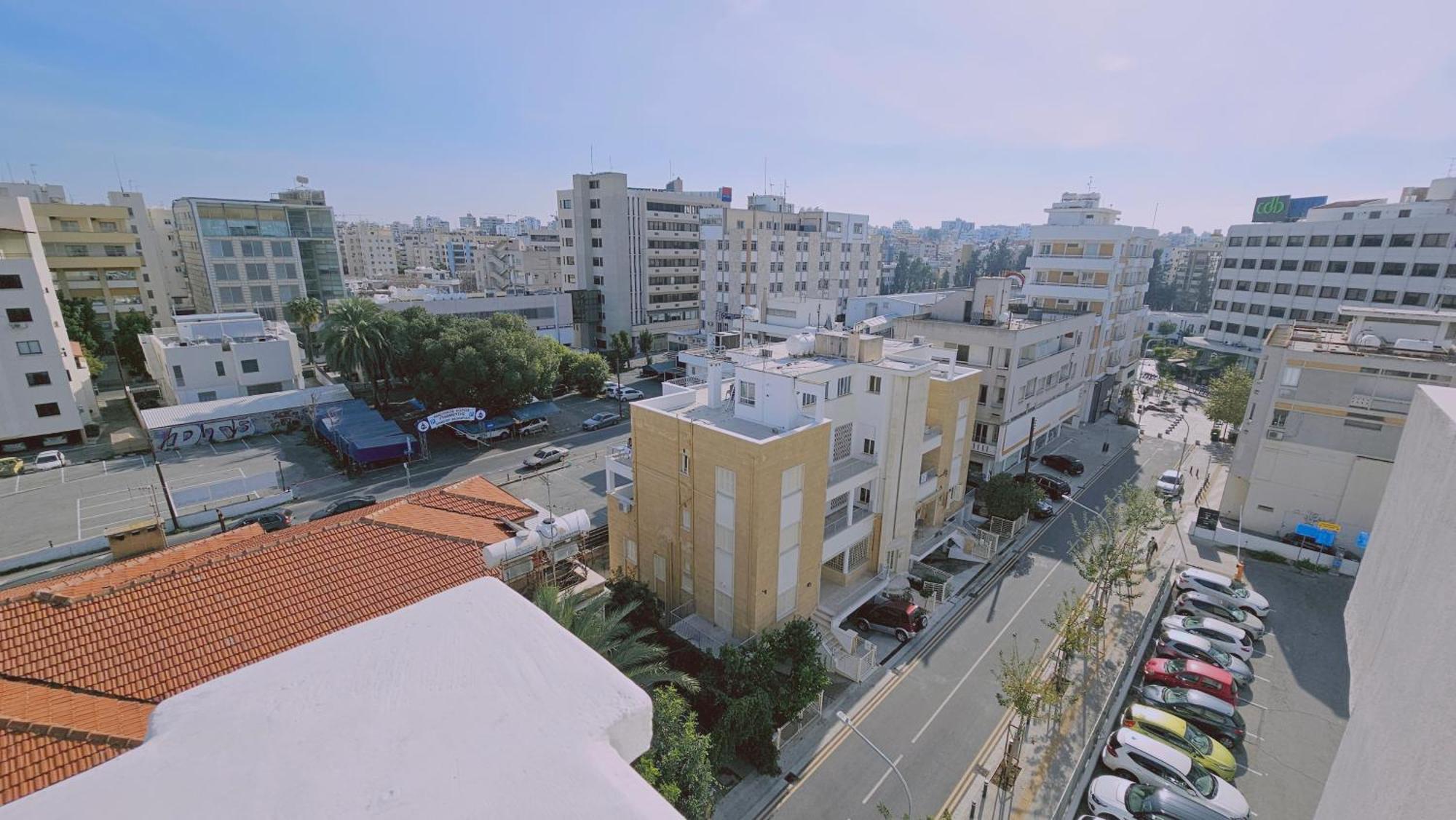 Stay Cosmo City Suites Nicosia Exteriör bild