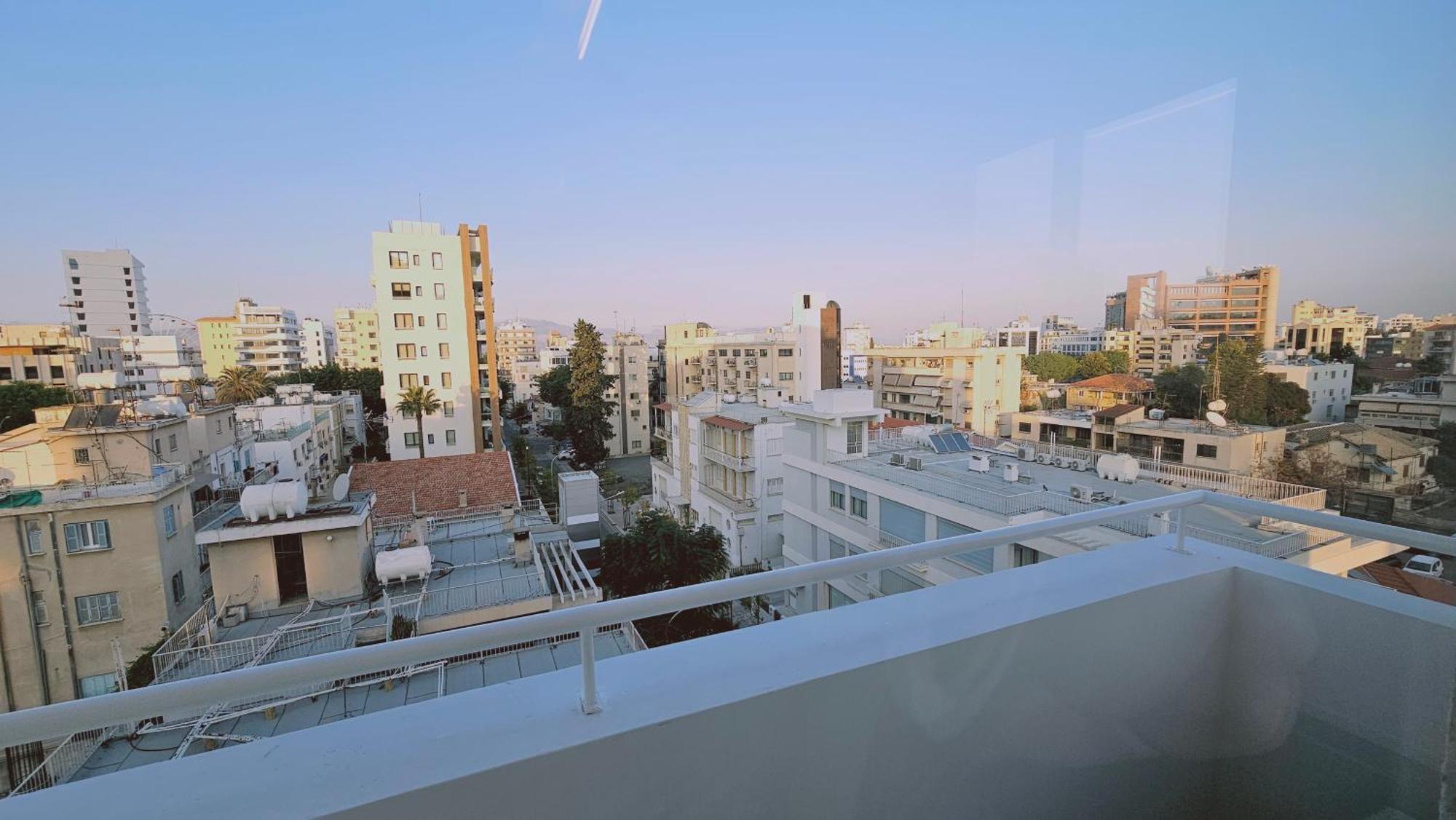 Stay Cosmo City Suites Nicosia Exteriör bild