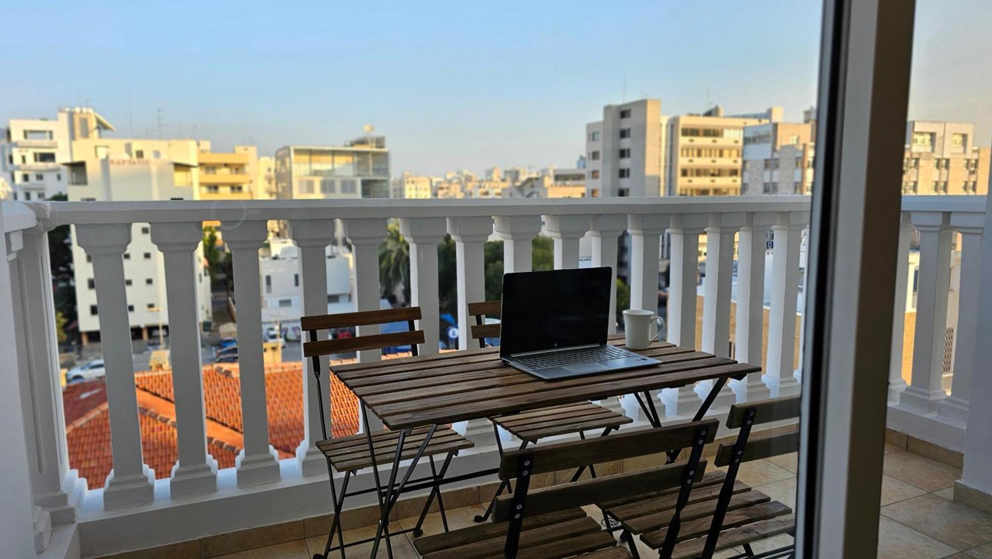 Stay Cosmo City Suites Nicosia Exteriör bild