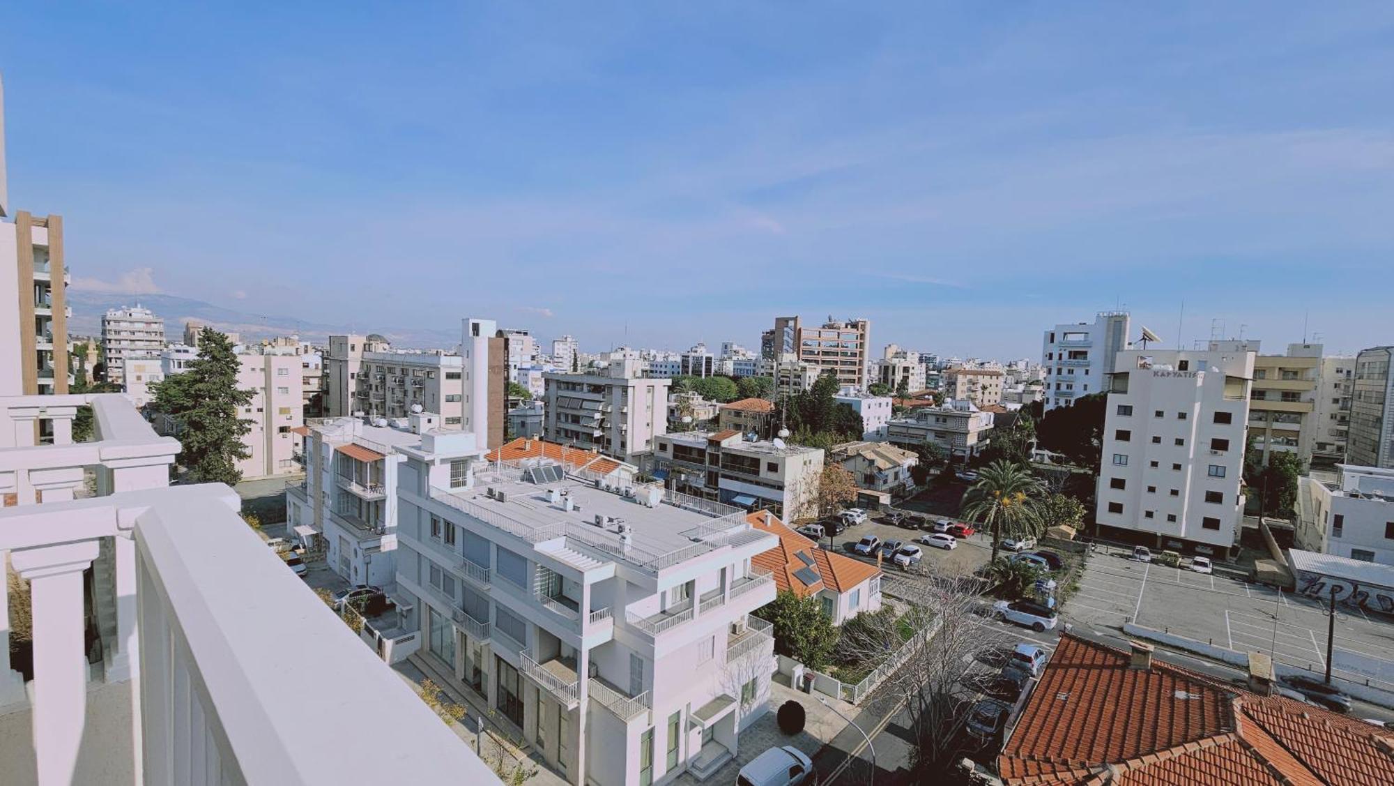 Stay Cosmo City Suites Nicosia Exteriör bild