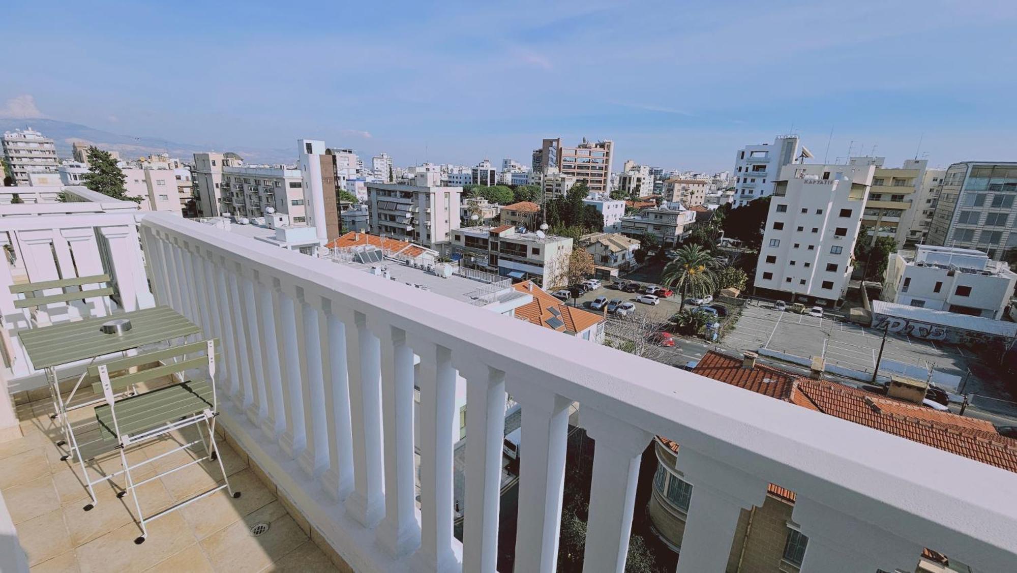 Stay Cosmo City Suites Nicosia Exteriör bild